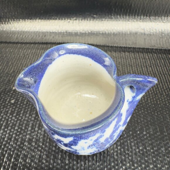 Vintage Miniature Cobalt Blue White Spongeware Pottery Stoneware Hanging Pitcher - Picture 10 of 11